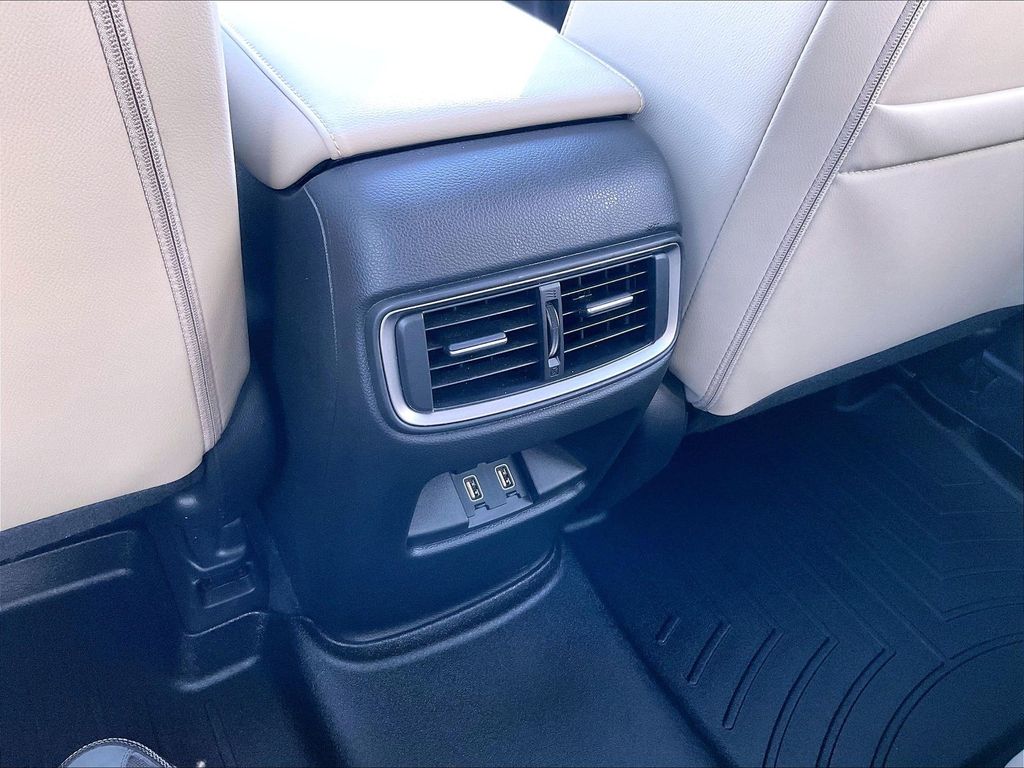 2017 Honda CR-V — photo 28