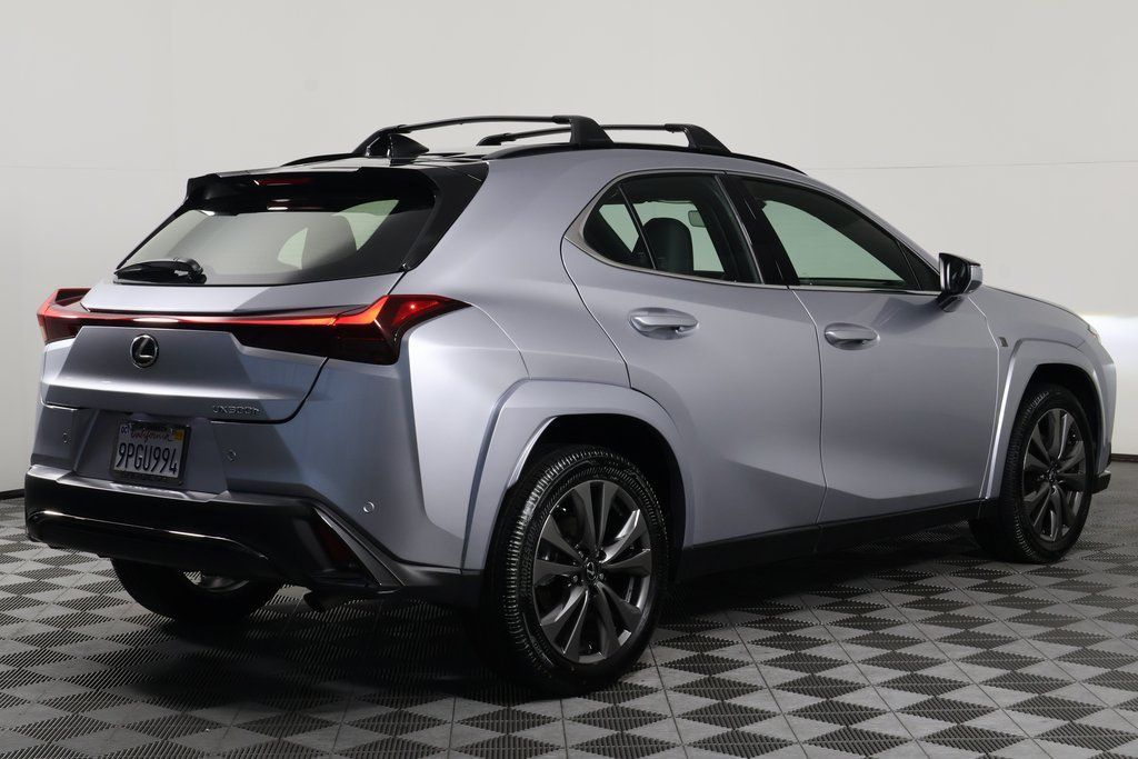 Thumbnail: 2025 Lexus UX - 4