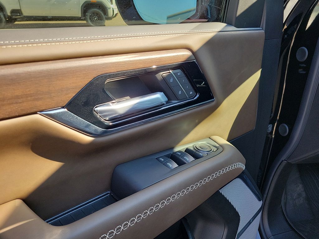 2026 GMC Yukon Denali Ultimate Black at Brown Buick GMC