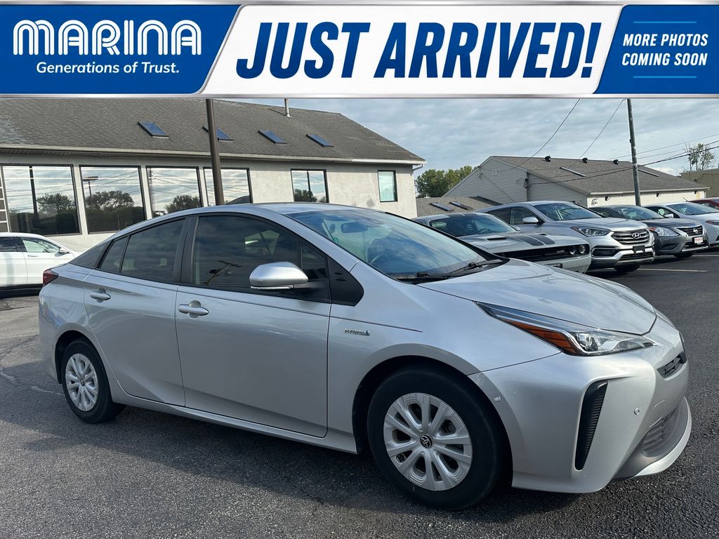  2021 Toyota Prius LE FWD   