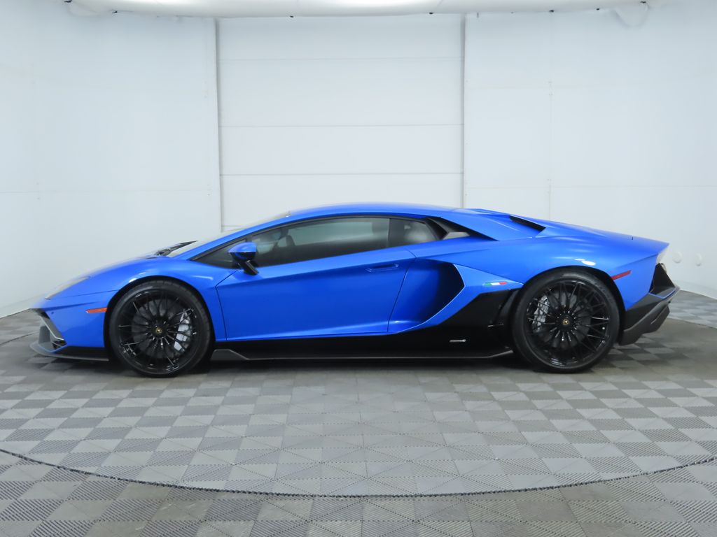 2022 Lamborghini Aventador  8