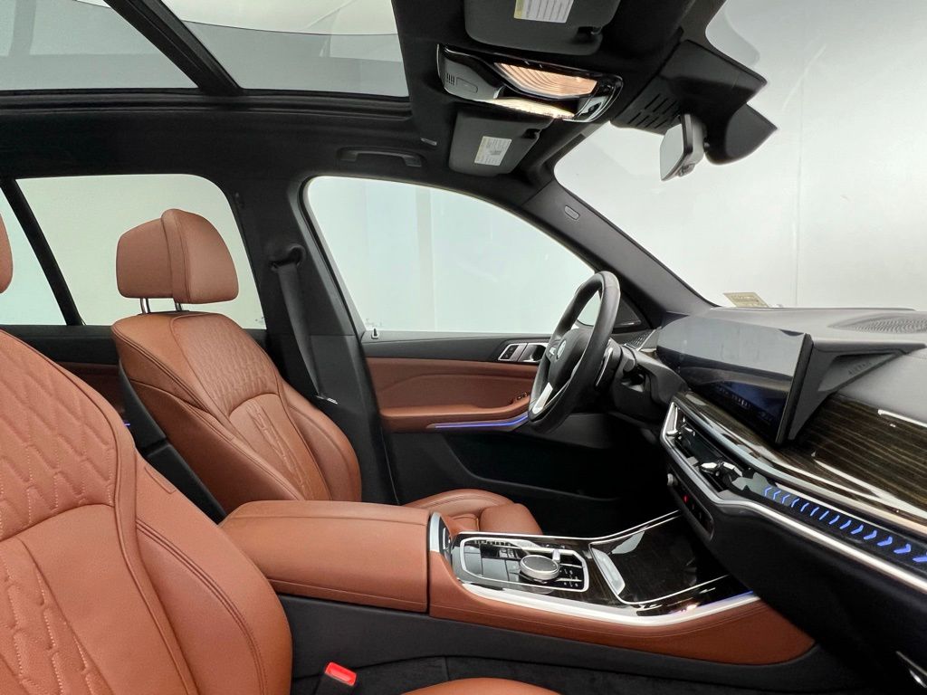 Thumbnail: 2024 BMW X5 - 6