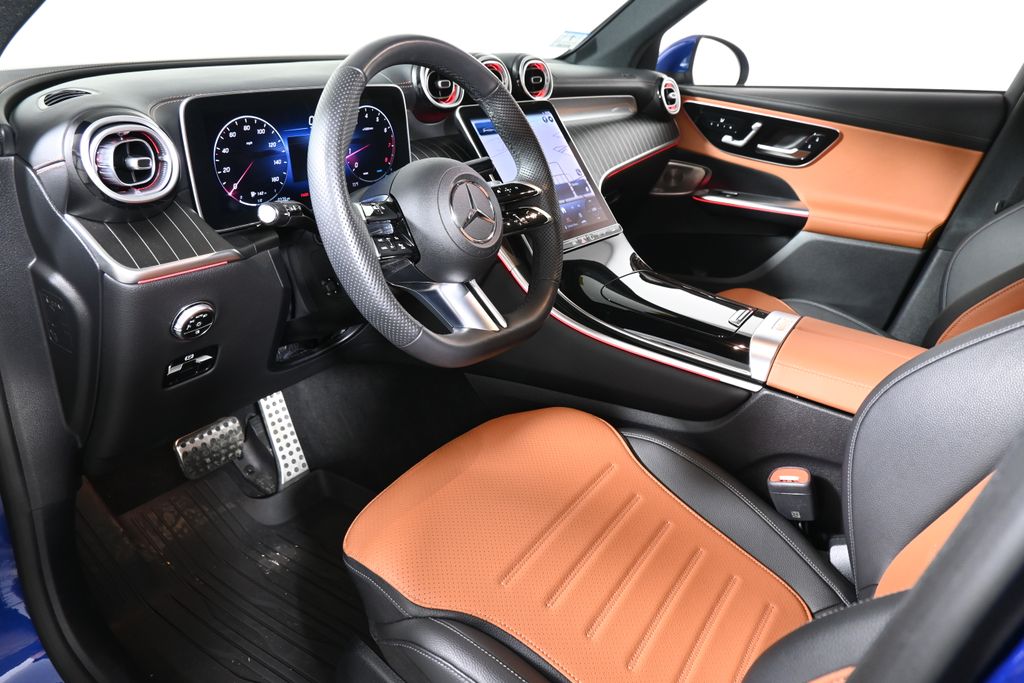 Thumbnail: 2023 Mercedes-Benz GLC - 4