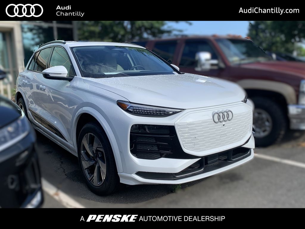 Thumbnail: 2025 Audi Q6 e-tron - 1