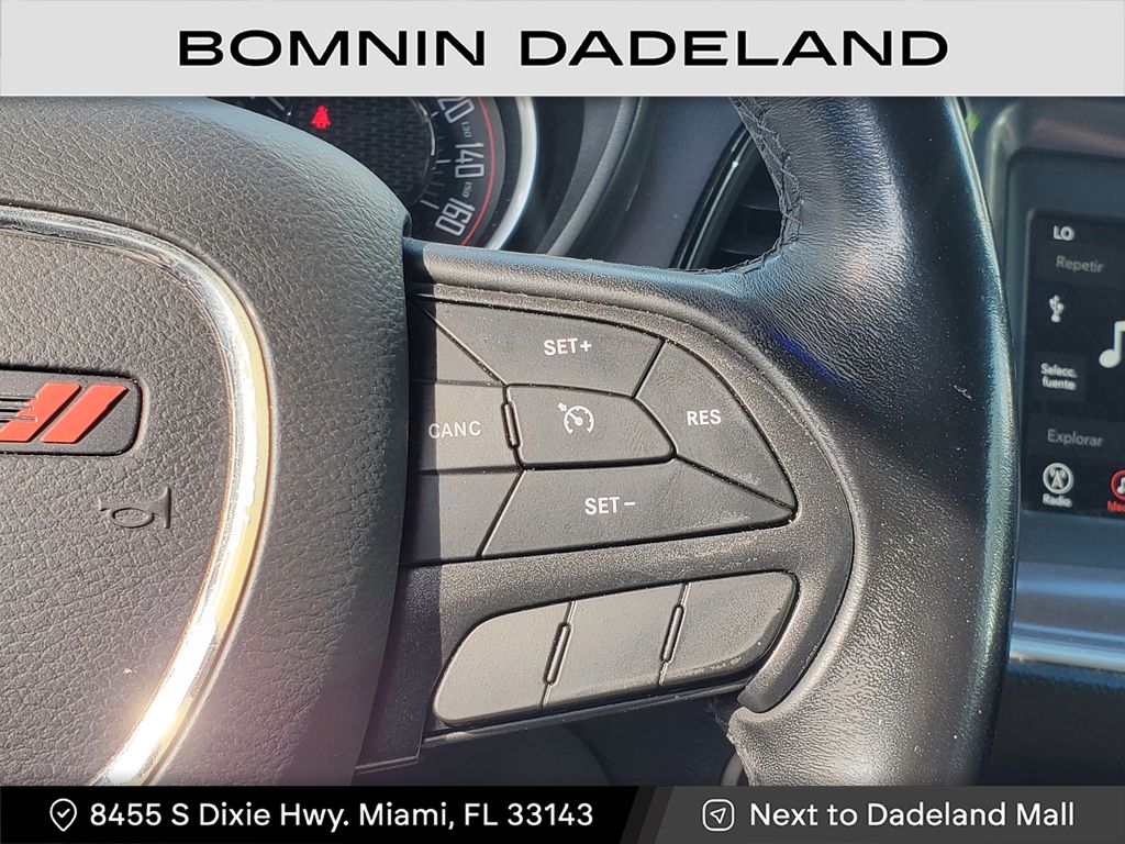 2019 Dodge Challenger SXT photo