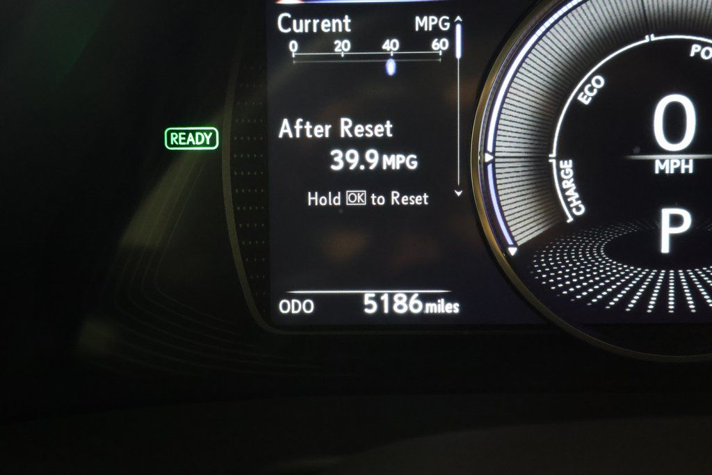 Thumbnail: 2025 Lexus ES - 17