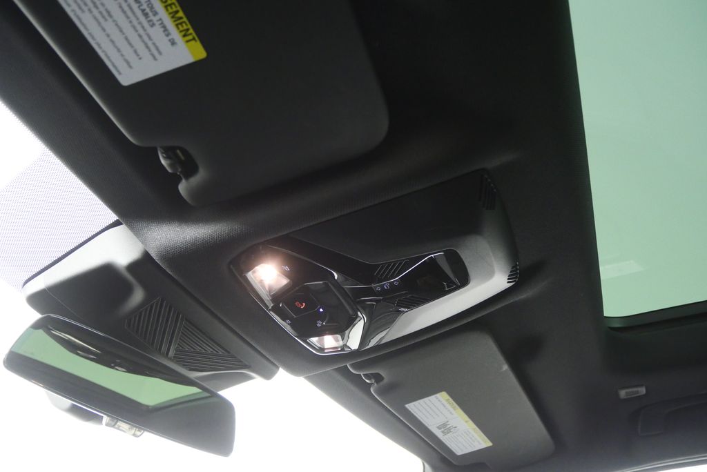 Thumbnail: 2025 BMW X2 - 21