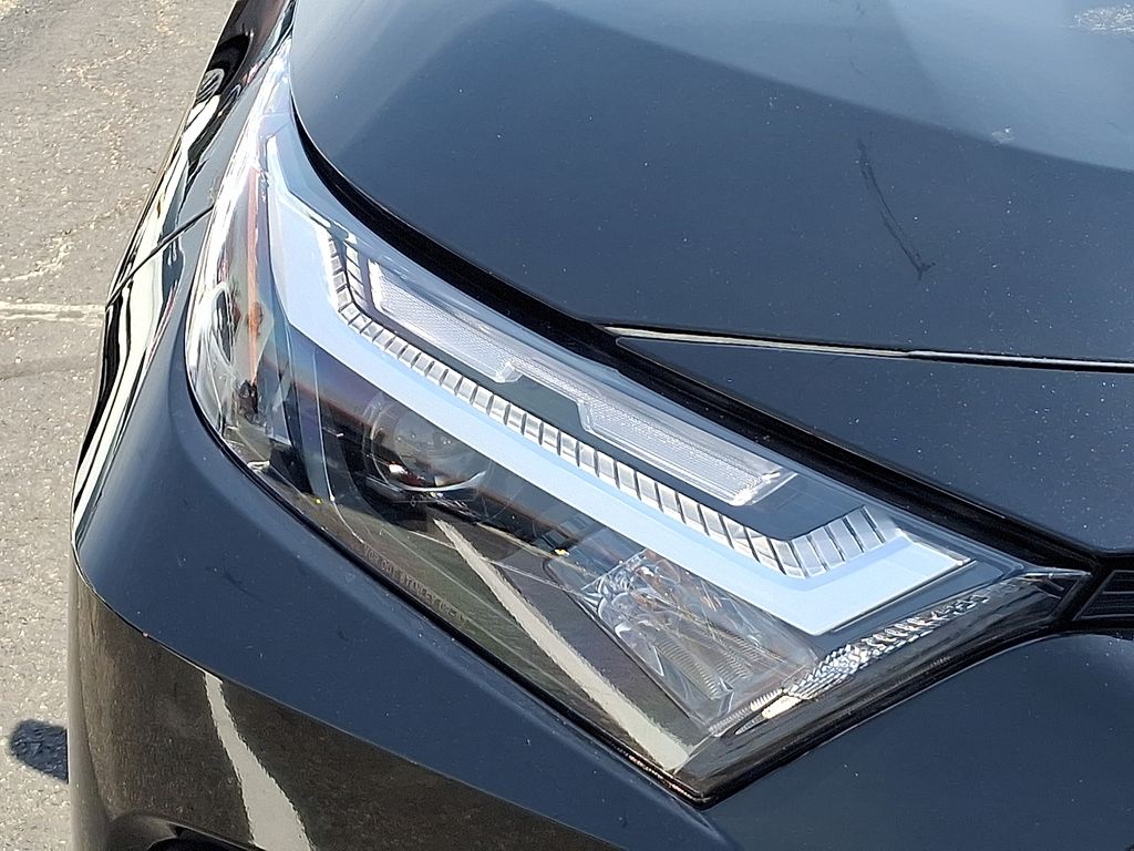 Thumbnail: 2024 Toyota RAV4 - 9