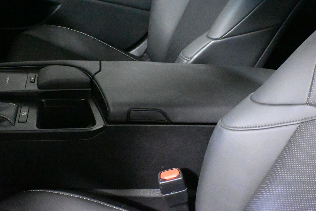 Thumbnail: 2021 Lexus ES - 27