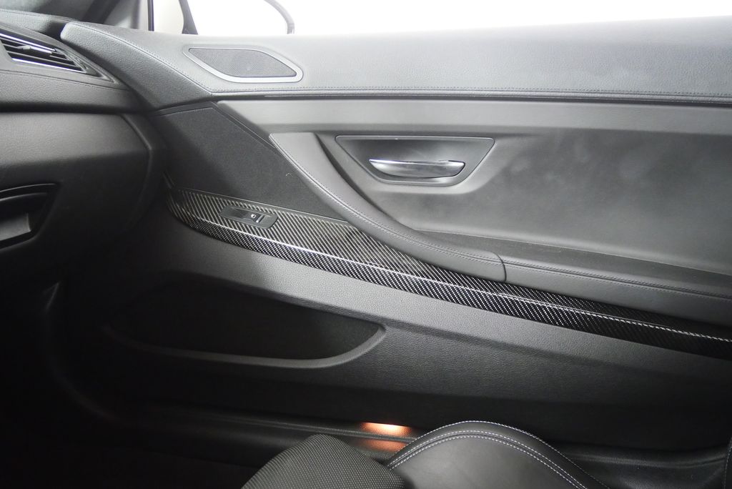 2014 BMW M6 Base 25