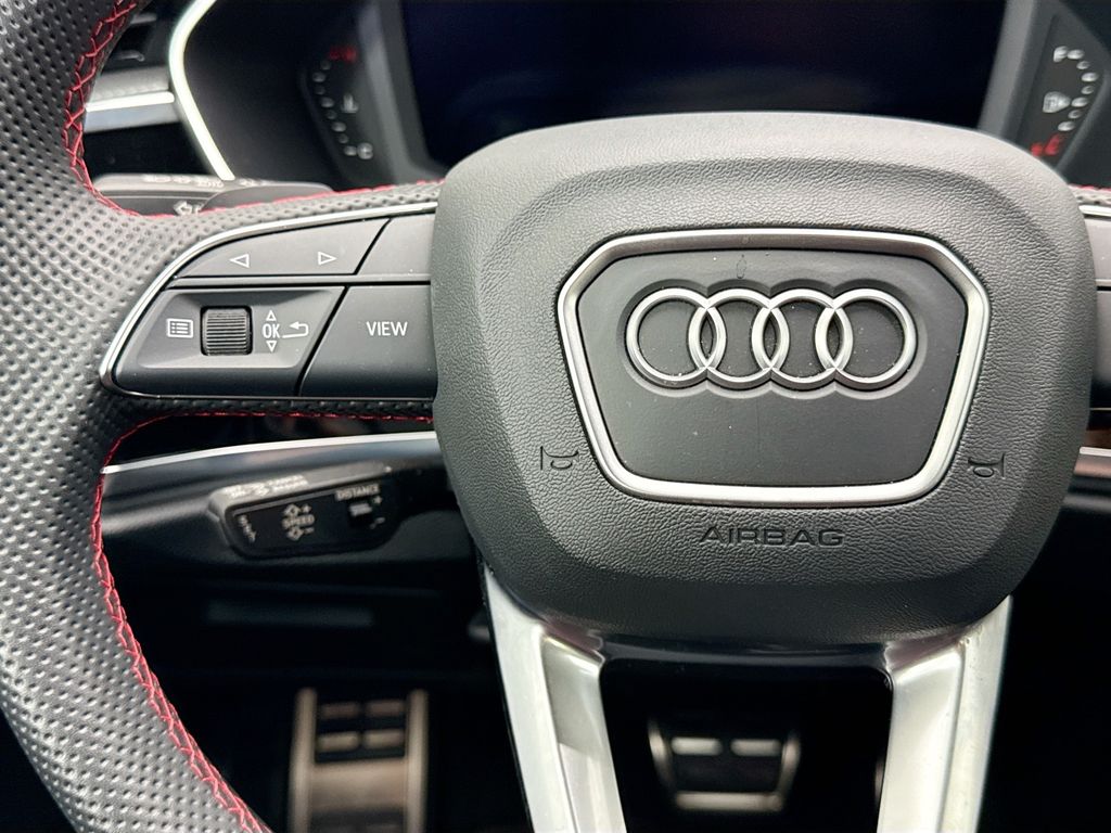 Thumbnail: 2025 Audi Q3 - 11