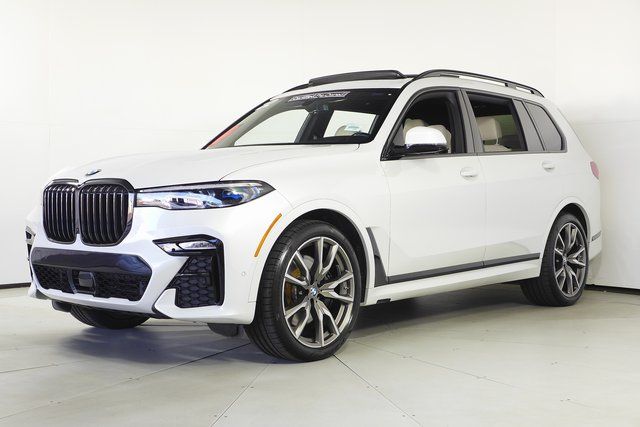 2022 BMW X7 M50i 2