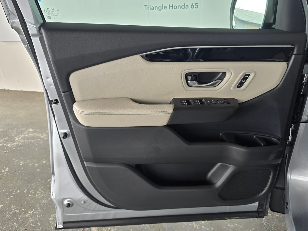 Thumbnail: 2026 Honda Pilot - 30
