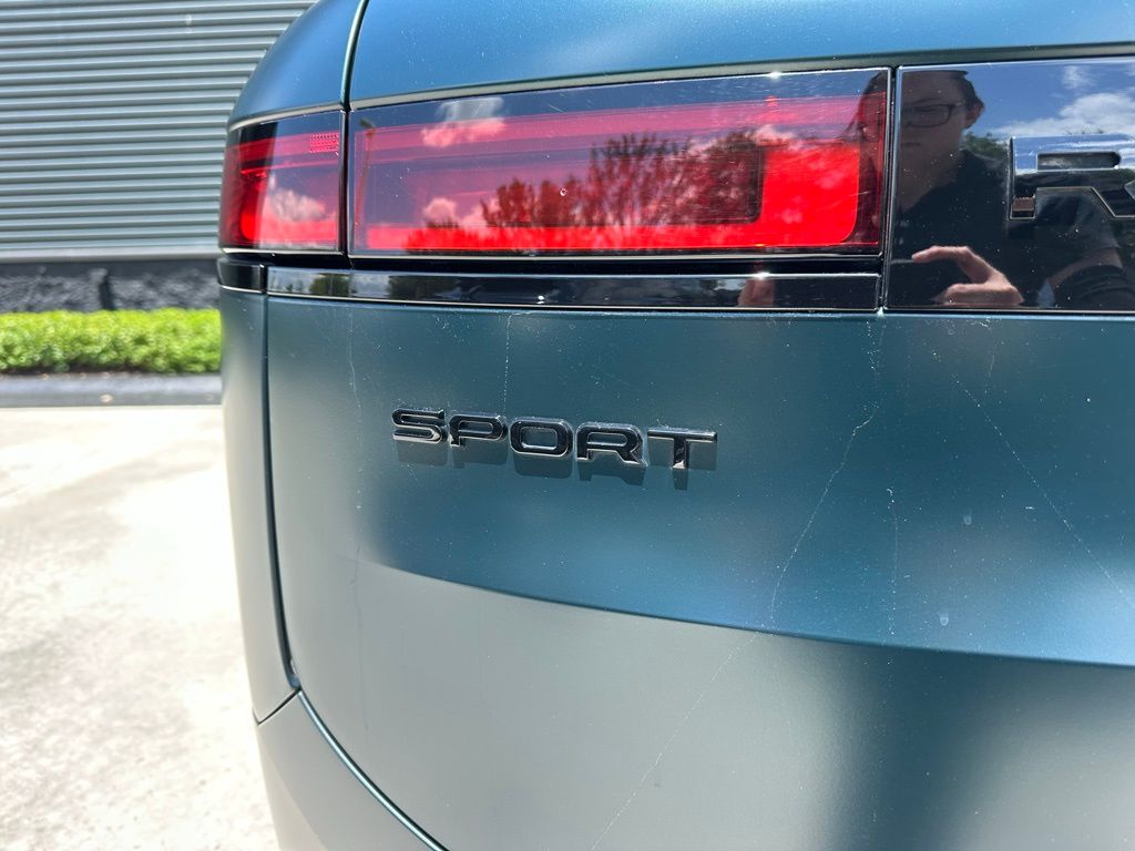 Thumbnail: 2025 Land Rover Range Rover Sport - 14