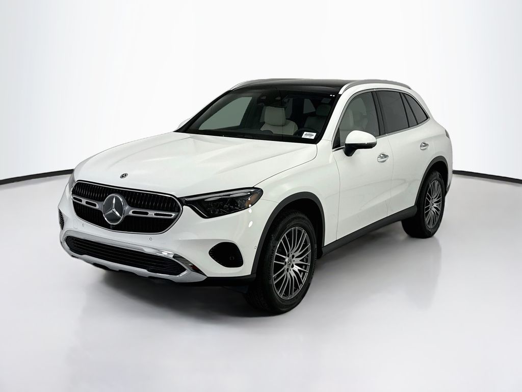 Thumbnail: 2027 Mercedes-Benz GLC - 1