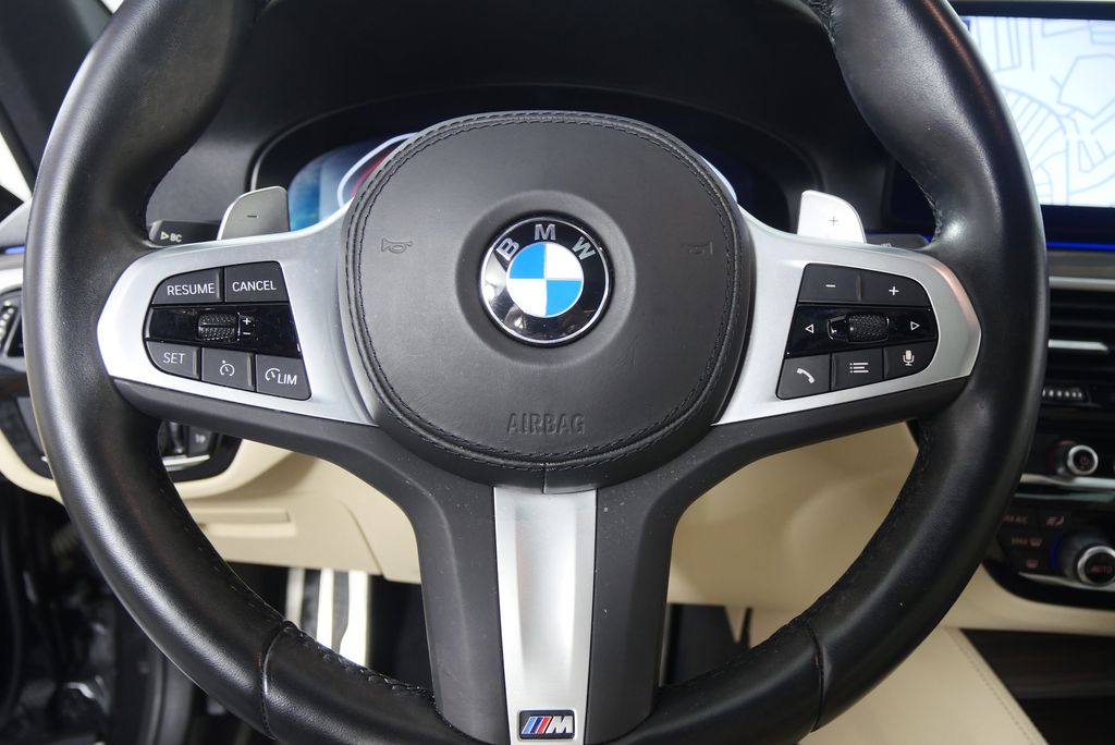 2022 BMW 5 Series 530i 19