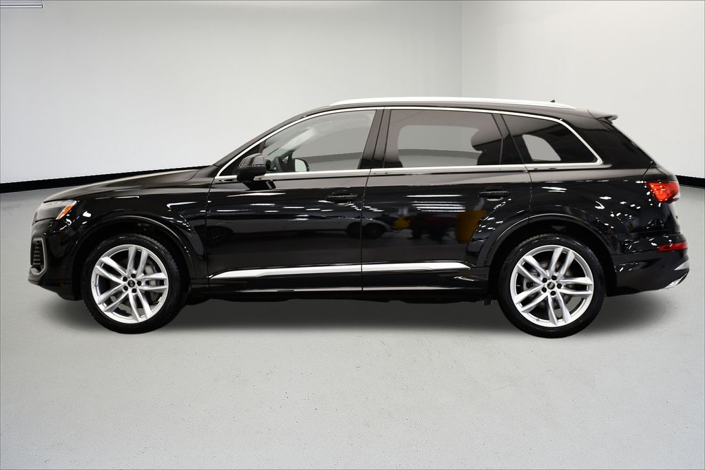 Thumbnail: 2025 Audi Q7 - 2