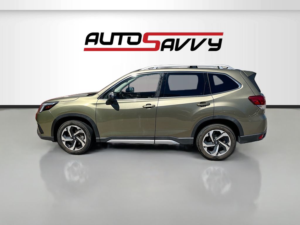 View vehicle photo 4