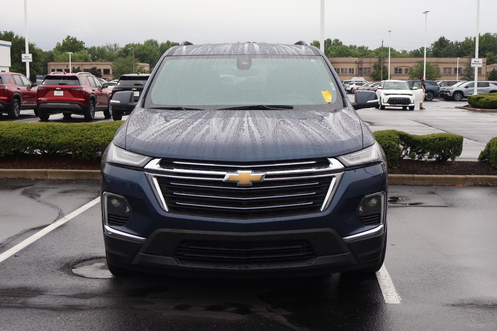 Thumbnail: 2023 Chevrolet Traverse - 2