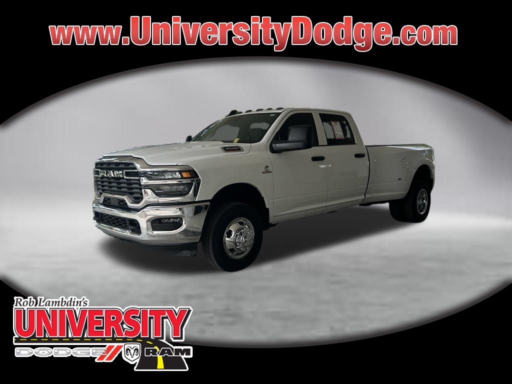 Bright White Clearcoat 2026 RAM 3500 Pickup Truck Four-Wheel Drive 8-Speed Automatic