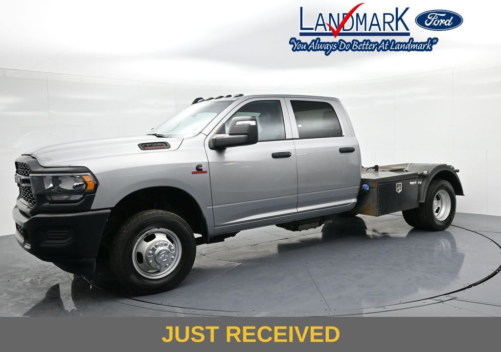 2024 RAM 3500 Chassis Tradesman Crew Cab LB DRW RWD