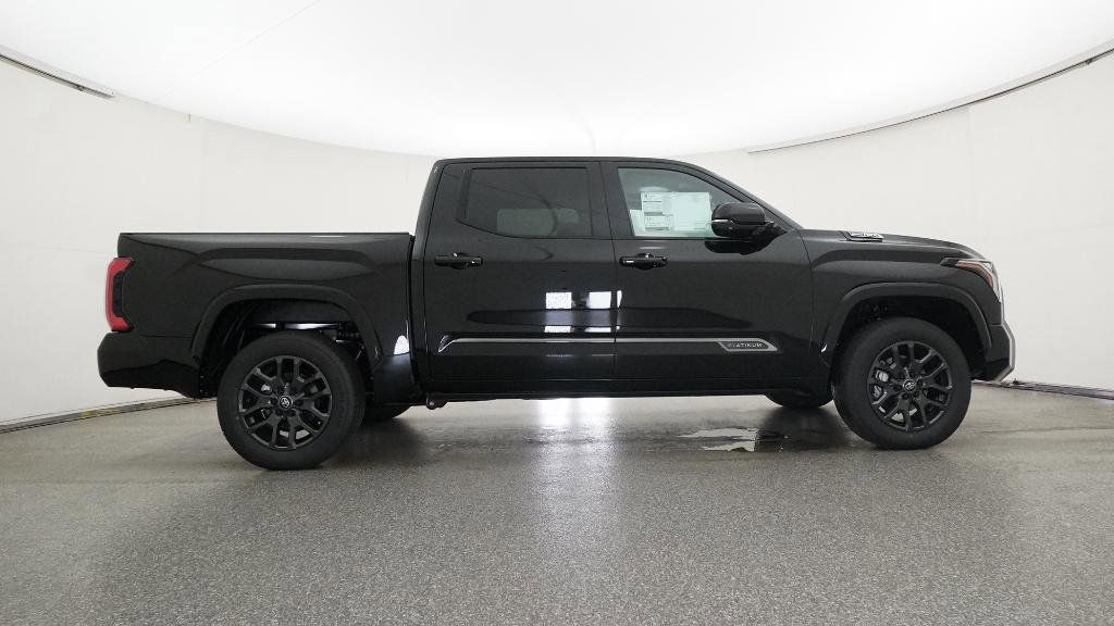 Thumbnail: 2025 Toyota Tundra - 3