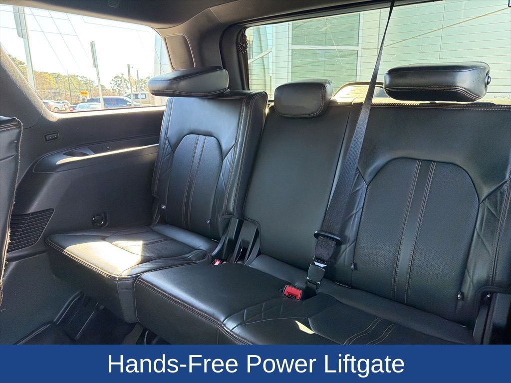 2022 Ford Expedition Platinum