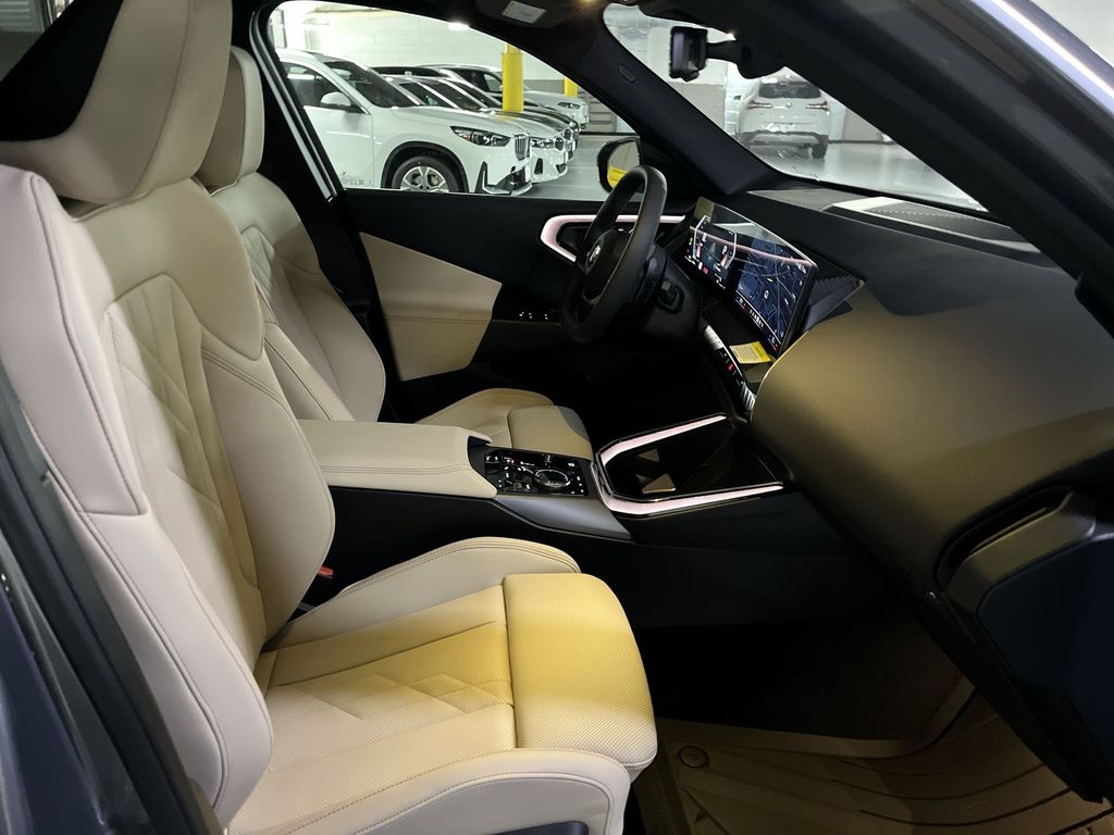 Thumbnail: 2025 BMW X3 - 25