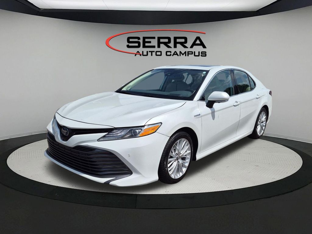 2019 Toyota Camry Hybrid XLE FWD