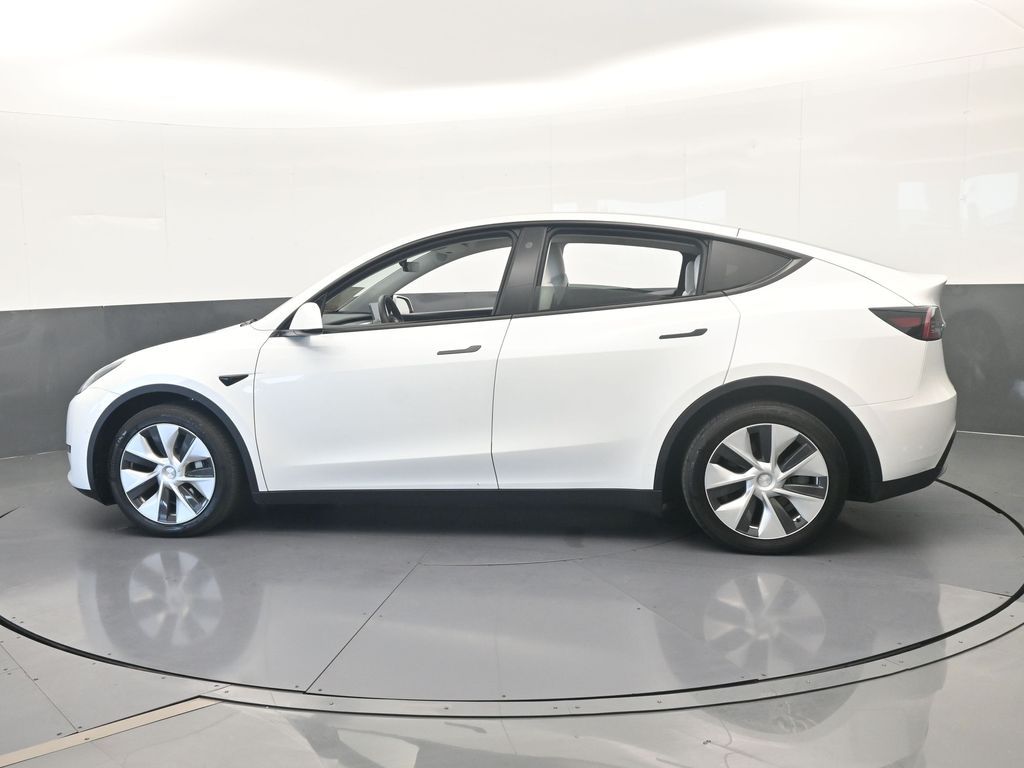 2021 Tesla Model Y Long Range Dual Motor All-Wheel Drive's photo
