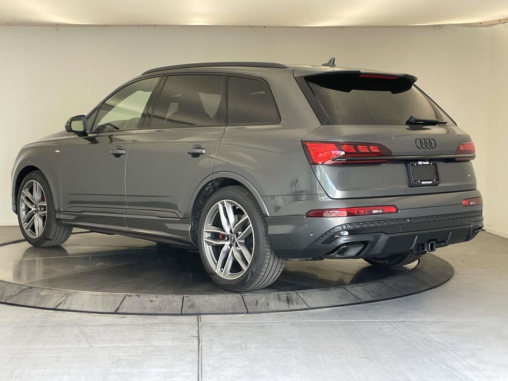 2026 Audi Q7 55 Prestige Gray at Luther Ford