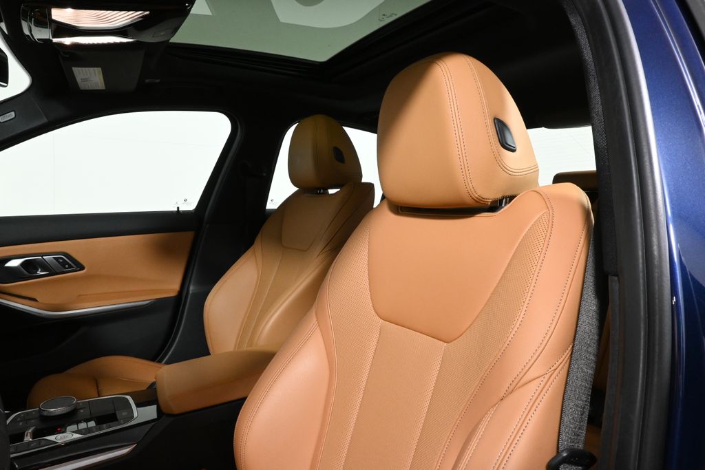 Thumbnail: 2023 BMW 3 Series - 15