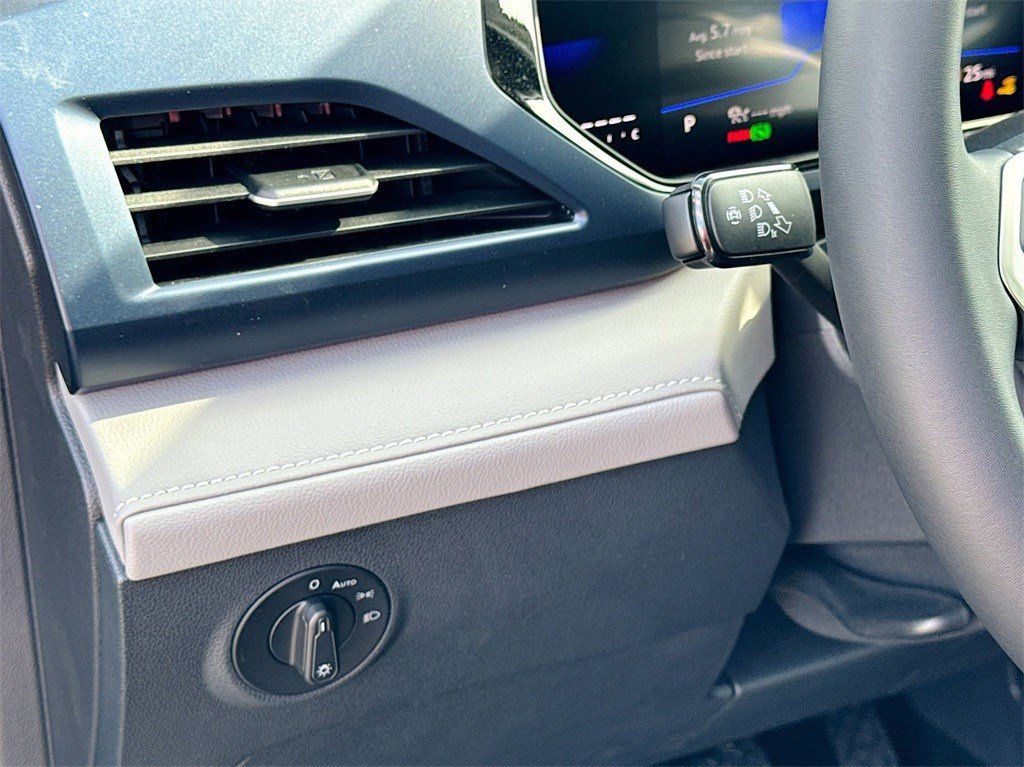 New 2024 Black Pearl Volkswagen 1.5T SE image 10