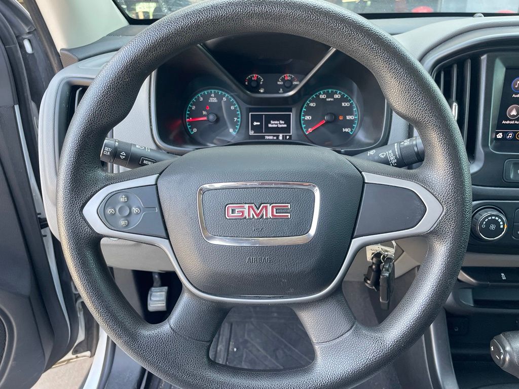 Used 2020 White GMC Base image 13
