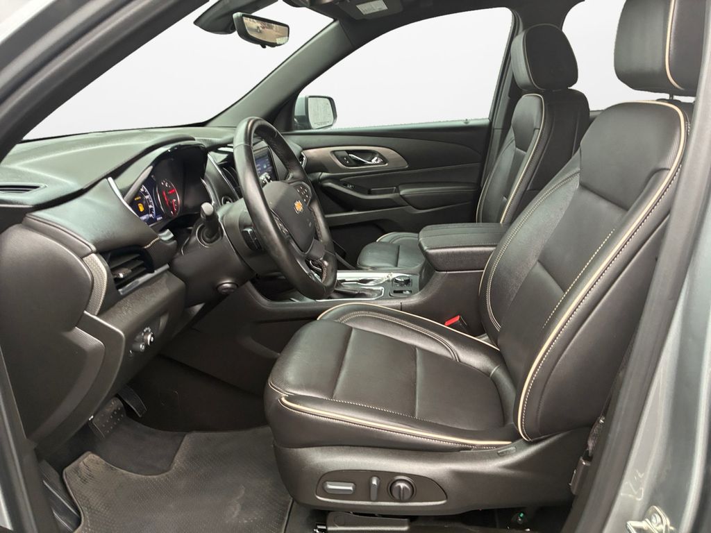 Used Car 2023 Chevrolet Traverse  Premier For Sale Under $35,000 In Austin, Texas