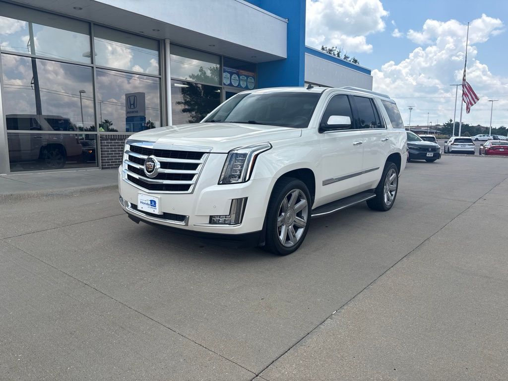 White Diamond Clearcoat 2015 Cadillac Escalade SUV / Crossover Four-Wheel Drive 6-Speed Automatic