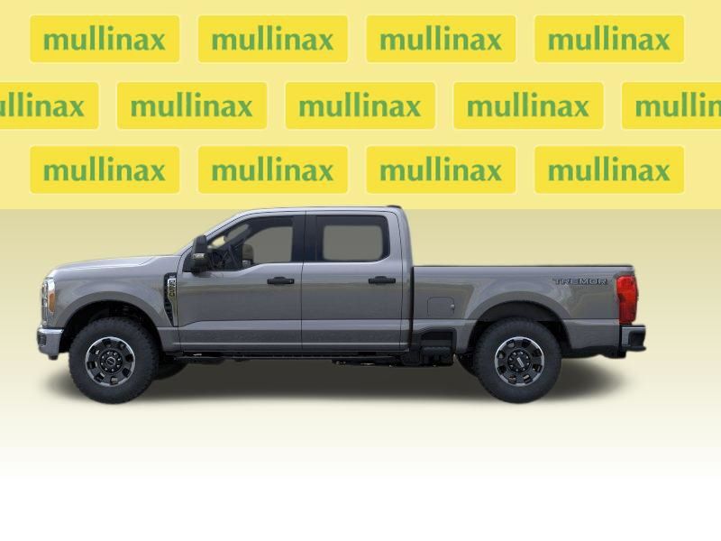 New 2026 Gray Ford XLT image 4