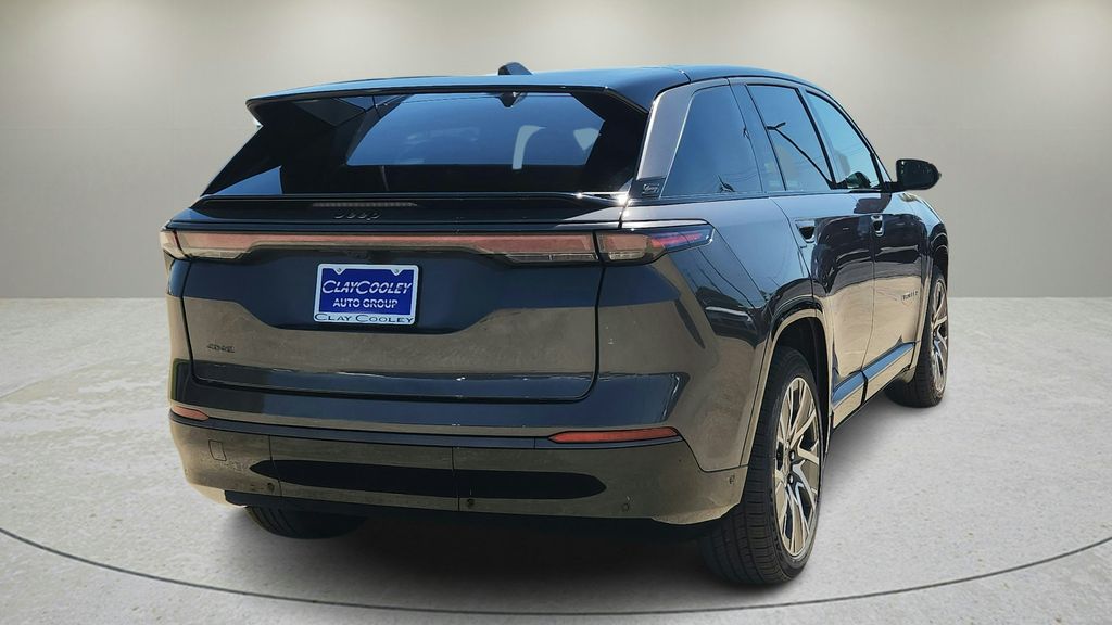 2025 Jeep Wagoneer S