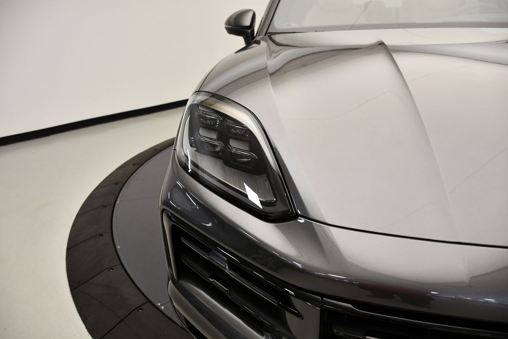 Thumbnail: 2025 Porsche Cayenne - 14