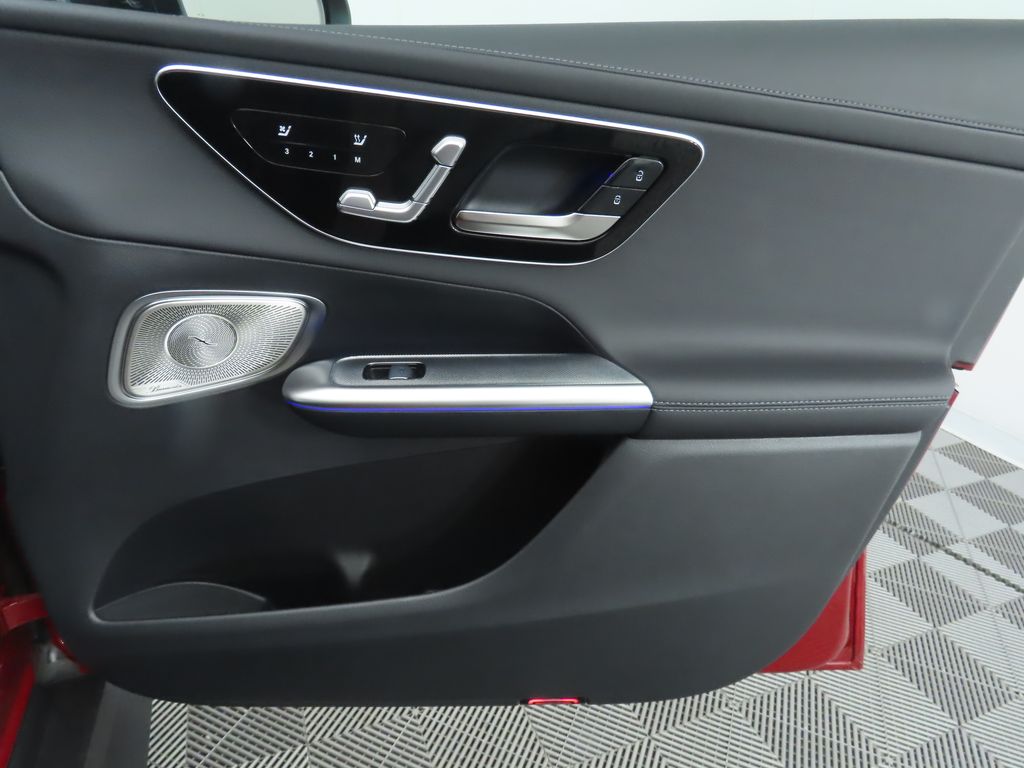 Thumbnail: 2026 Mercedes-Benz GLC - 27