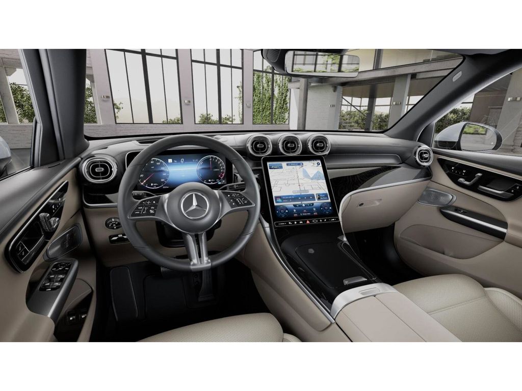 2025 Mercedes-Benz GLC GLC 350 E Hybrid 3