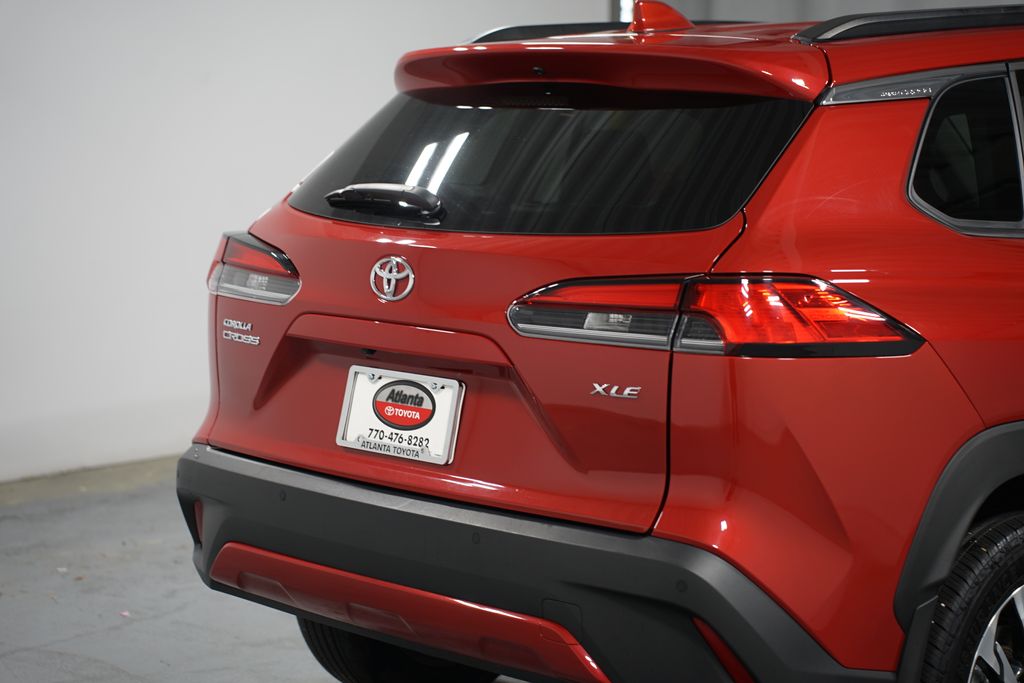 2024 Toyota Corolla Cross XLE 9