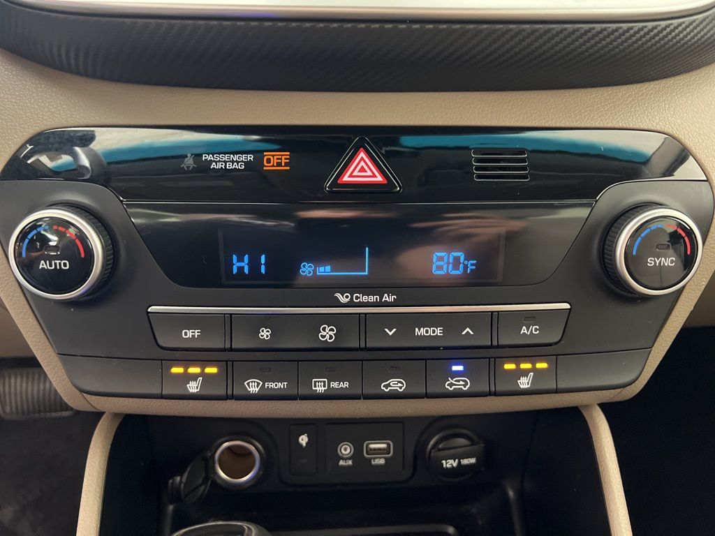 Used 2020 White Hyundai Sport image 23