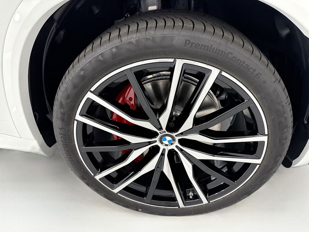 Thumbnail: 2026 BMW X5 - 31