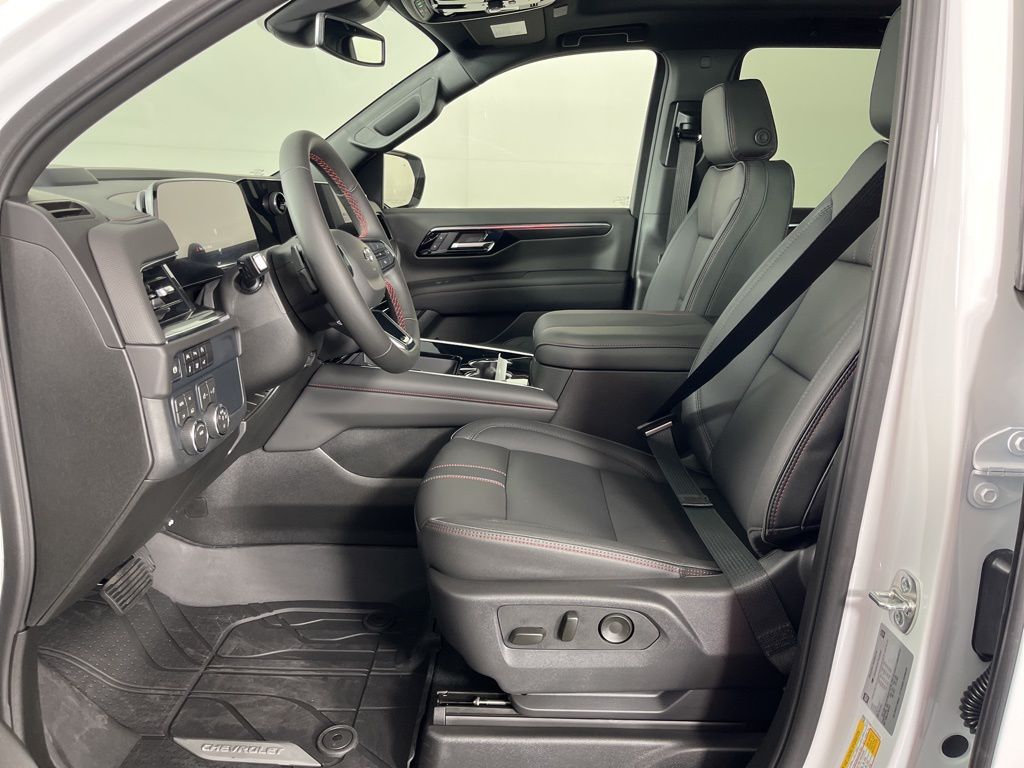 Thumbnail: 2026 Chevrolet Tahoe - 26
