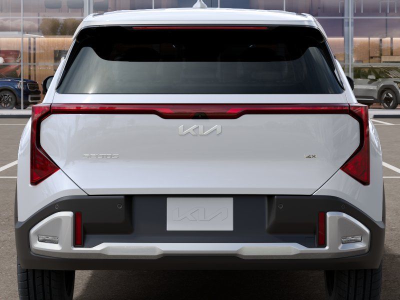 2027 Snow White Pearl Kia Seltos S AWD SUV