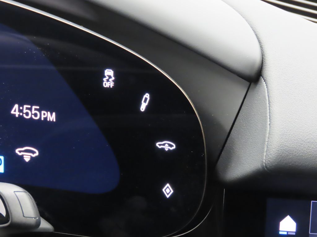 Thumbnail: 2025 Porsche Taycan - 25