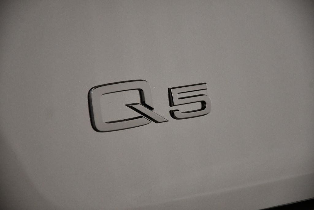 2025 Audi Q5  9