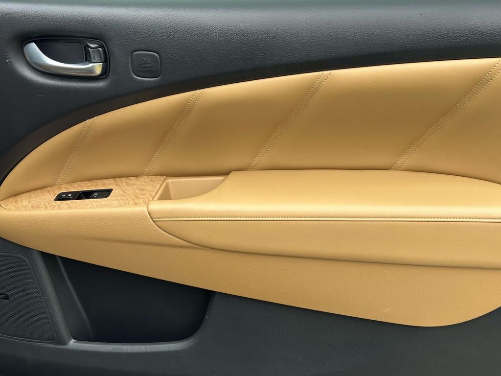 Thumbnail: 2011 Nissan Murano - 20