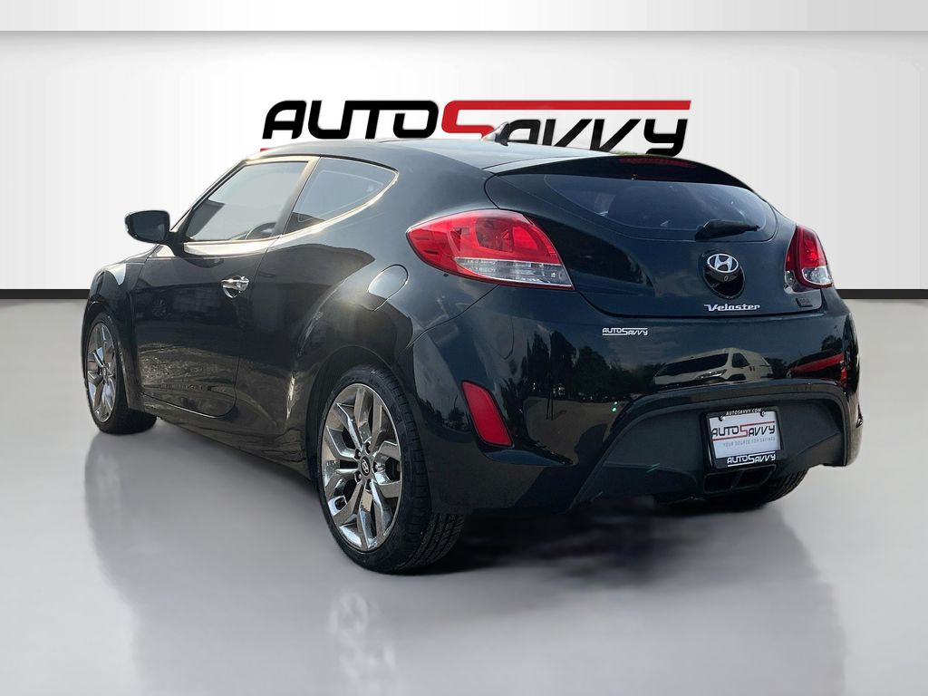 Used 2014 Black Hyundai RE:FLEX image 5
